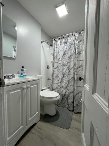 25 Cambridge St, Worcester MA 01603-2325 exterior