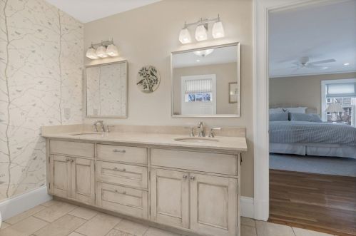 77 Windsor Rd, Newton MA 02468-1504 exterior