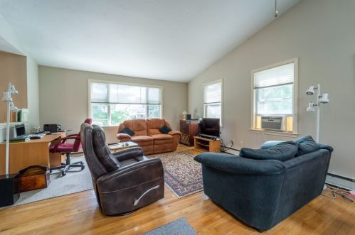 44 Rudolph St, Worcester MA 01604-3126 exterior