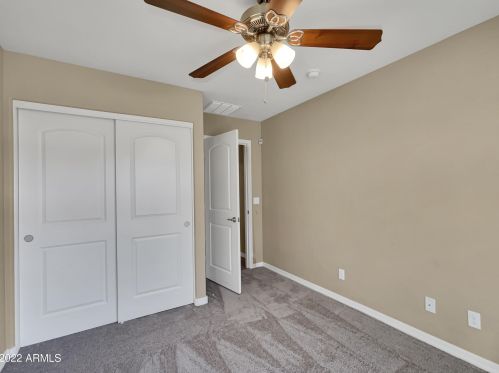 5521 27 Dr, Phoenix AZ 85045-2210 exterior