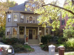 2 Albion Pl, Newton, MA 02459-2144