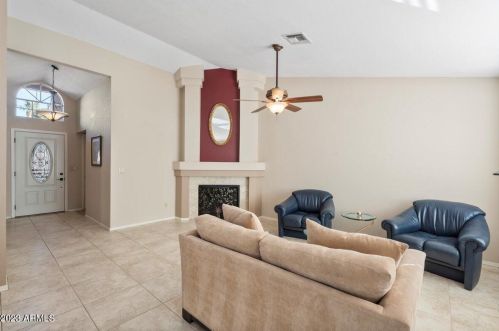 19608 36 St, Phoenix AZ 85050-3943 exterior