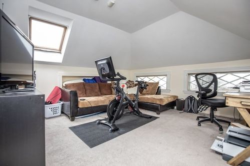 28 Pickett St, Beverly MA 01915-3441 exterior