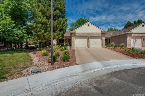 6020 Hinsdale Ct, Englewood, CO 80112-1541