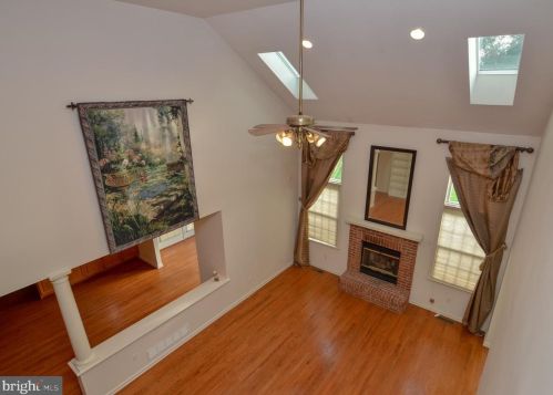 8 Landview Ln, Columbus NJ 08022-2260 exterior