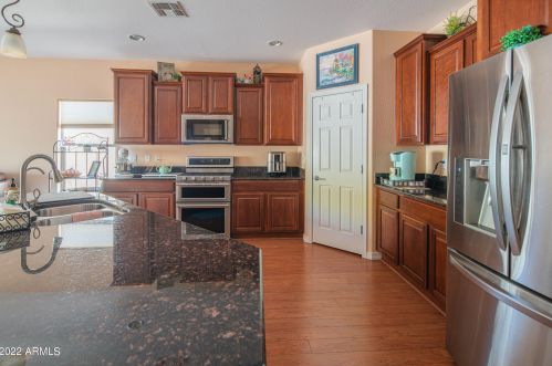 26908 52nd Gln, Phoenix AZ  85083-6305 exterior