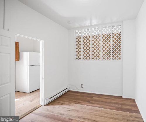 1943 Cooper St, West Deptford NJ 08096-3810 exterior