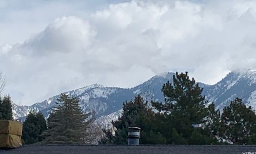 10973 Shady Dell Dr, Sandy UT 84094-5070 exterior