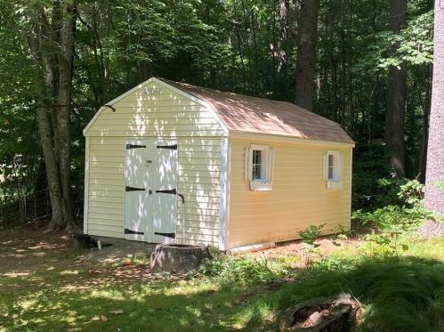 85 Leaf Ln, East Bridgewater MA 02333-1615 exterior