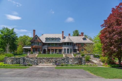 105 Hill St, Topsfield MA  01983-2410 exterior