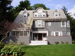 91 Pine Ridge Rd, Newton, MA 02468-1616