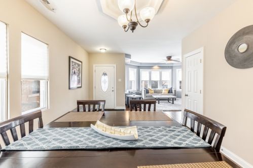 1907 Wenonah Ave, Forest View IL 60402-1666 exterior