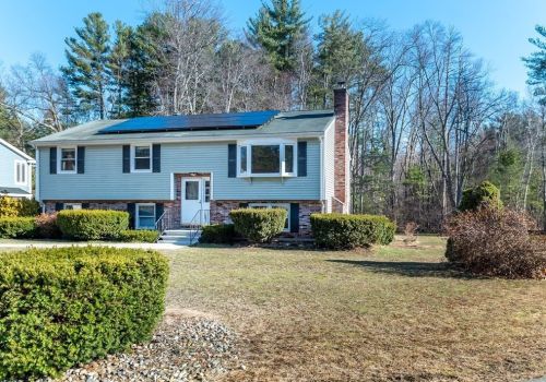 40 Wheatland St, Burlington, MA 01803-1134