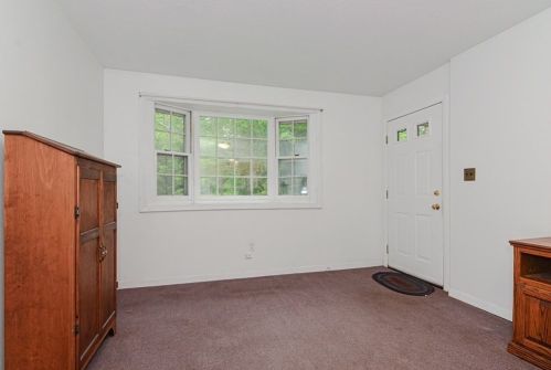 203 Precinct St, Taunton MA 02718-1211 exterior