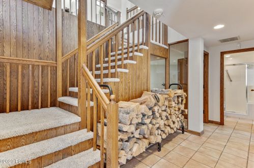 7602 Buckboard Dr, Park City UT 84098-5304 exterior