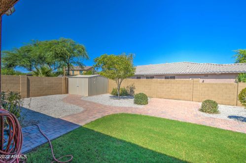 4217 73 Dr, Phoenix AZ 85033-2512 exterior
