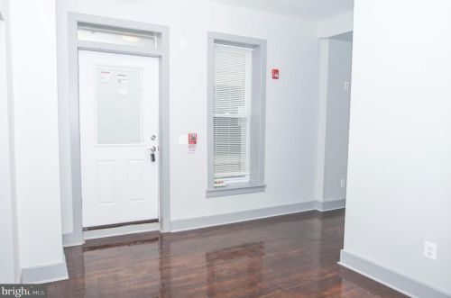 1815 20 St, Philadelphia PA 19145-2048 exterior