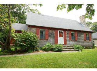 23 Brk Dr, Fairhaven MA  02719-5440 exterior