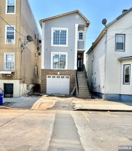 315 Warren St, East Newark NJ  07029-1876 exterior