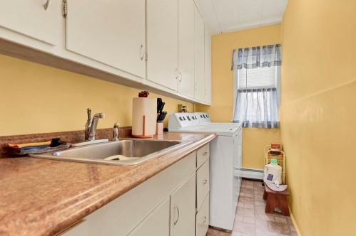 81 Lowell St, Methuen MA 01844-3615 exterior