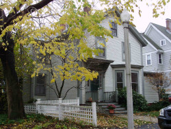 14 Maple Ave, Newton, MA 02458-1910