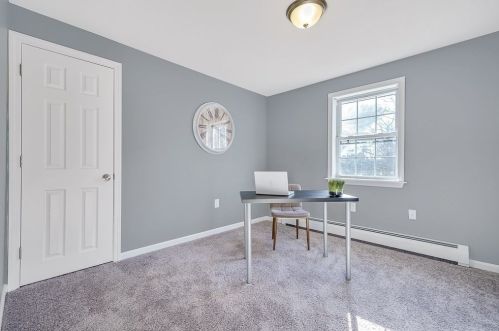 79 Valmor St, Worcester MA 01604-2447 exterior