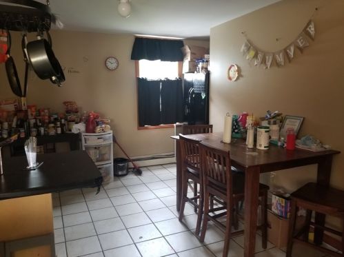 79 Bedford St, New Bedford MA 02740-4840 exterior