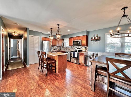 205 Wrexham Ct, West Deptford NJ 08096-4237 exterior