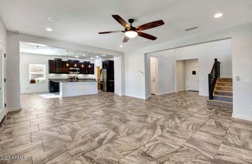 1751 Desperado Way, Phoenix AZ  85085-6330 exterior