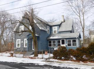 39 Clark St, Dedham, MA 02026-3031