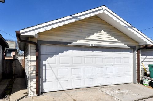 1319 Home Ave, Forest View IL 60402-1239 exterior