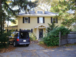 25 Albion Pl, Newton, MA 02459-2149