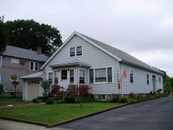 49 Broadway Ter, Newton, MA 02460-1404