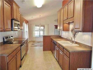 2622 Slate Dr, Huntsville AL  35803-3417 exterior