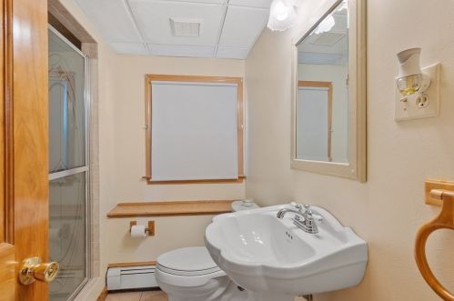 54 Apple Blossom Ln, Taunton MA 02780-4718 exterior