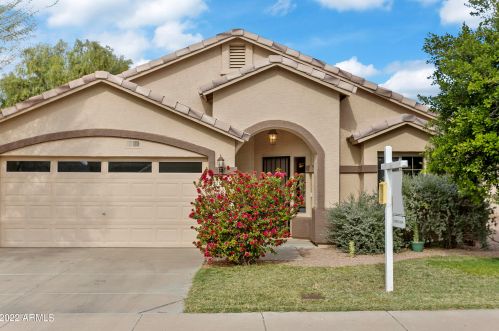 1724 Alicia Dr, Phoenix, AZ 85042-6831