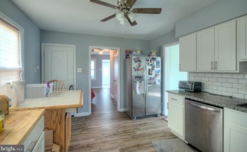 1702 Swedesboro Ave, West Deptford NJ  08066-1517 exterior