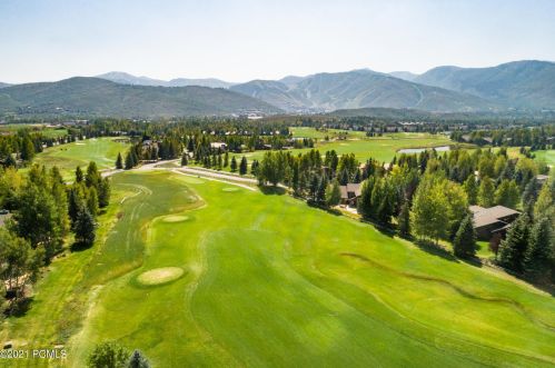 2531 Fairway Village Dr, Park City UT 84060-7021 exterior
