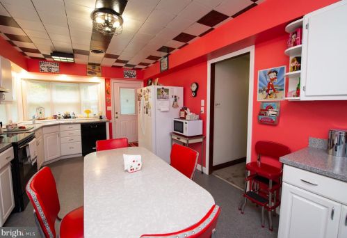 769 Glenside Dr, West Deptford NJ 08051-1438 exterior