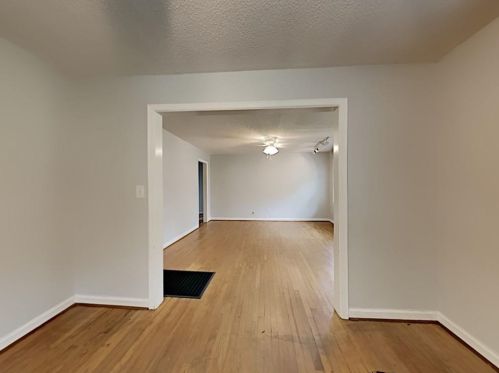 1671 Bristol Dr, Atlanta GA  30329-2533 exterior