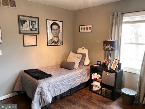 623 Wesley Ave, West Deptford NJ 08063-1247 exterior