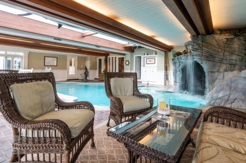 61 Brg St, Hingham MA 02061-2333 exterior