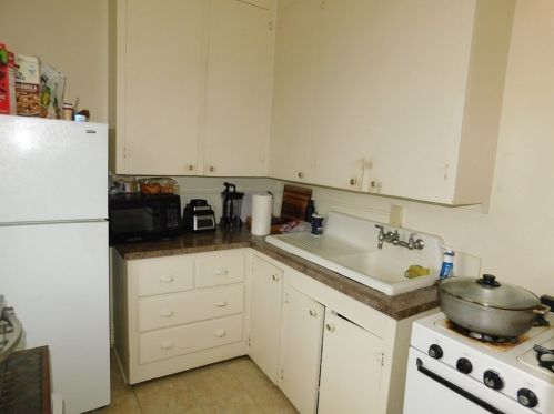 514 Hanover St, Fall River MA 02720-3702 exterior