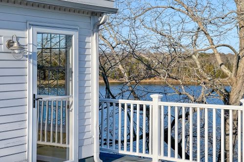 20 Locust Rd, Eastham MA 02642-2460 exterior