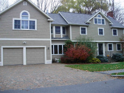 14 Buswell Park, Newton, MA 02458-2304
