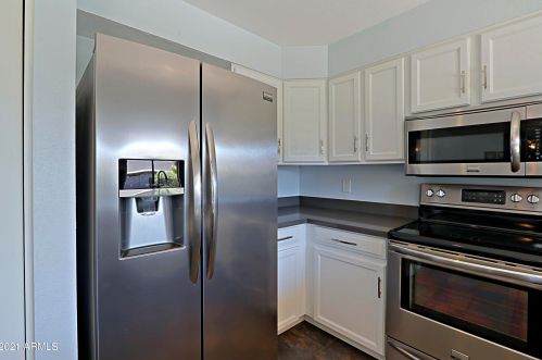 20802 16 Dr, Phoenix AZ 85015-2017 exterior