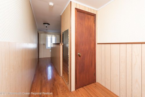 41 Salem Ln, Little Silver NJ 07739-1038 exterior