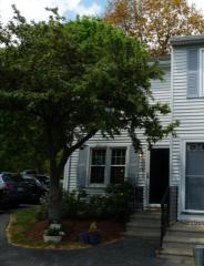 247 Sunderland Rd, Worcester, MA 01604-2457