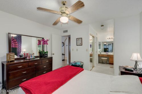 12822 50 Way, Phoenix AZ 85044-4132 exterior