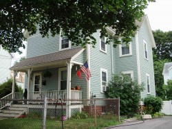 100 Los Angeles St, Newton, MA 02458-1019